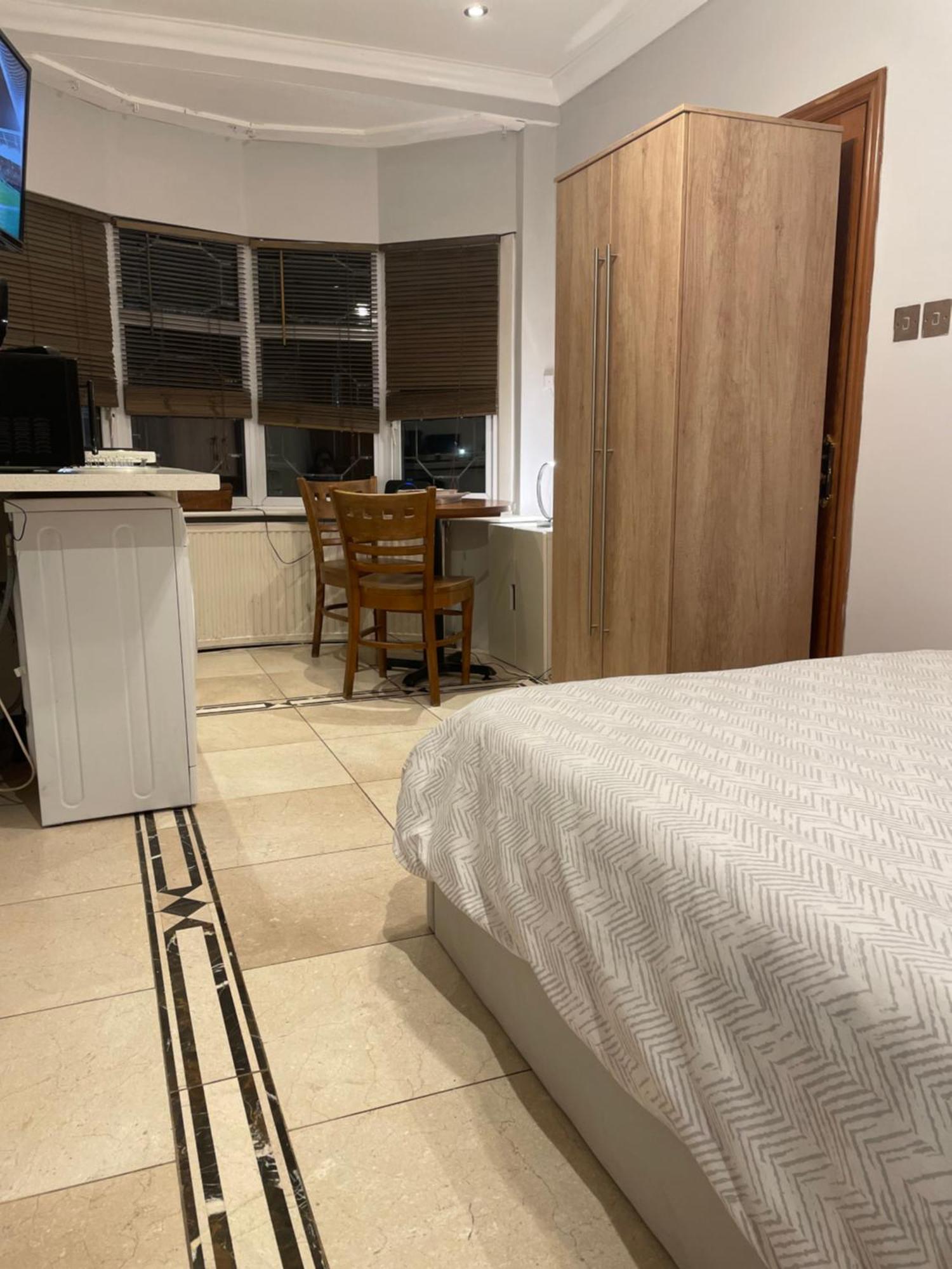 North London Studio Apartment Eksteriør billede