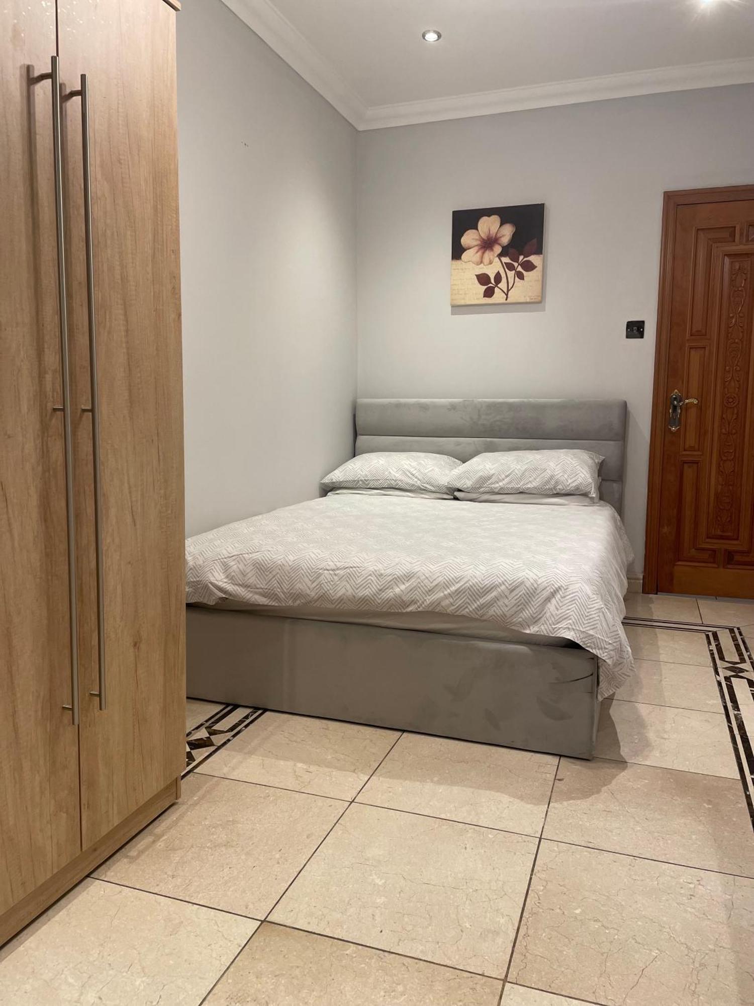 North London Studio Apartment Eksteriør billede