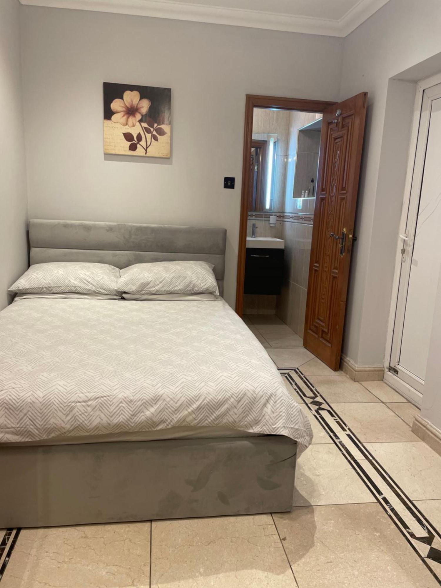 North London Studio Apartment Eksteriør billede