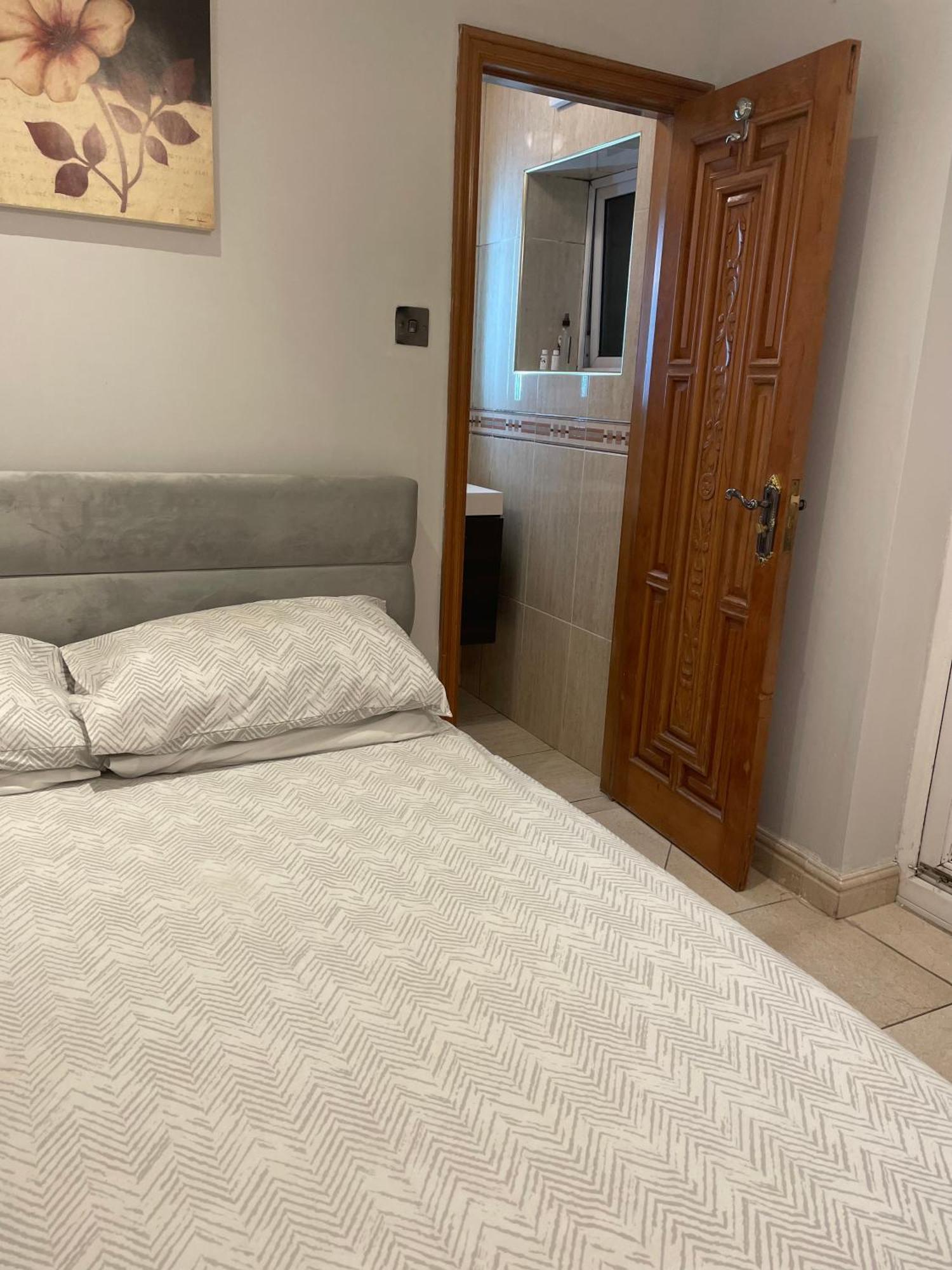 North London Studio Apartment Eksteriør billede