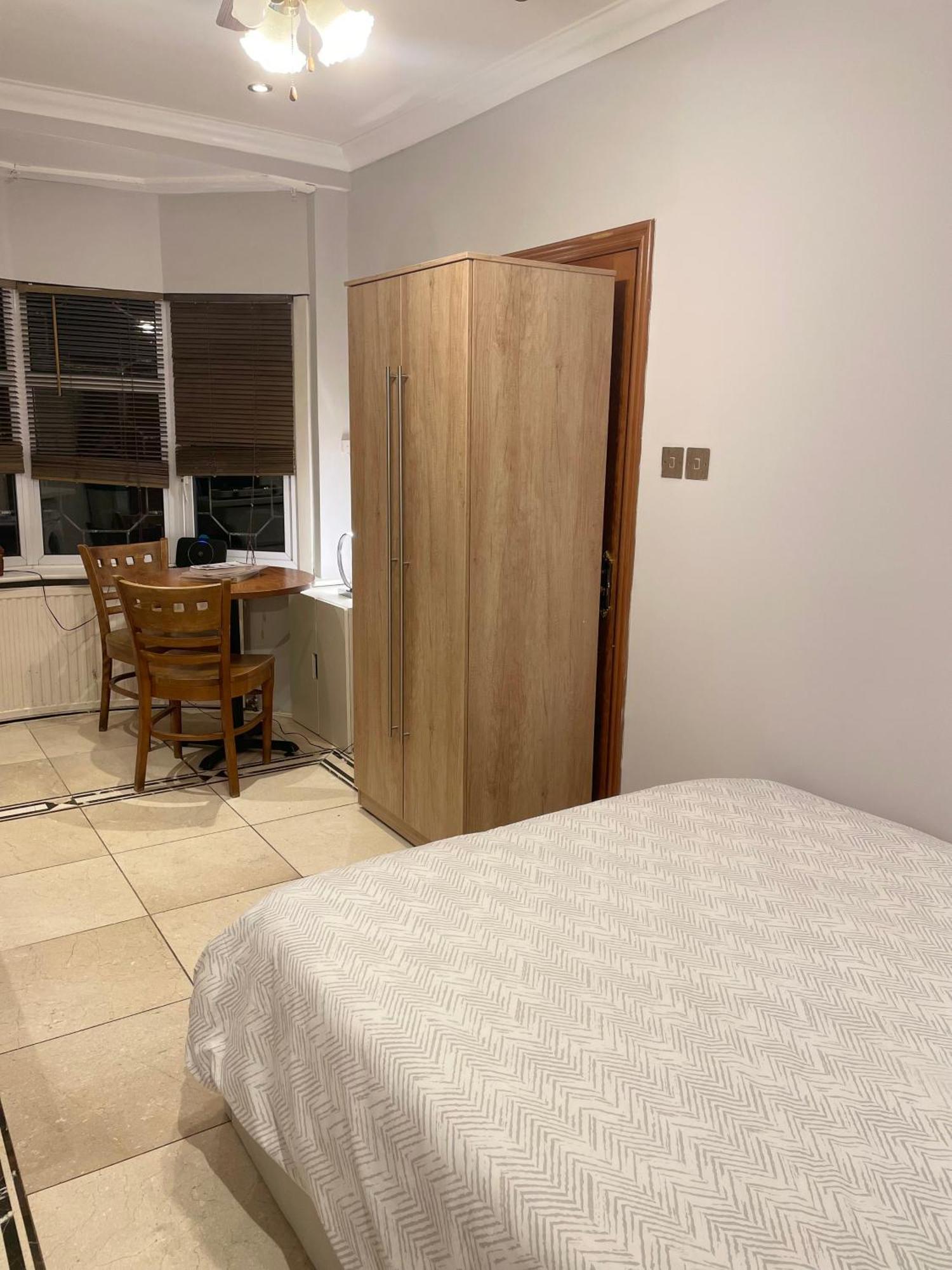 North London Studio Apartment Eksteriør billede